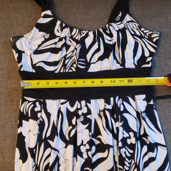 Fylo Dress - Picture 5 of 7